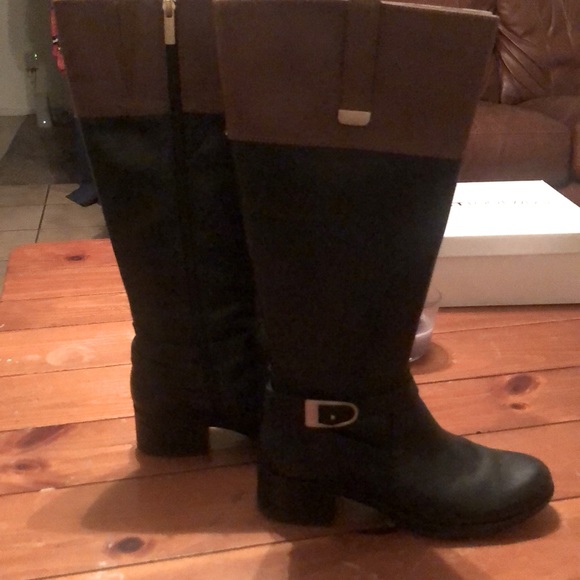 Beautiful leather Bandolino boots - Picture 3 of 4